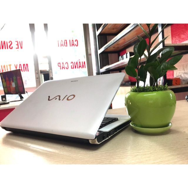 Thanh lý laptop giá rẻ Vaio Sve141 chạy SSD nhanh như gió