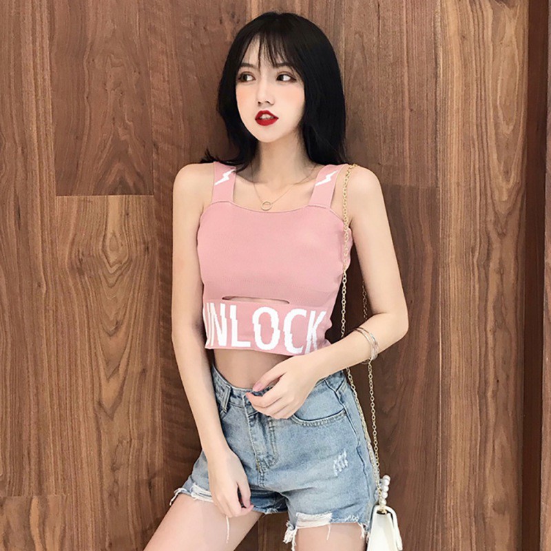 Áo crop top dệt kim không tay phối họa tiết chữ quyến rũ