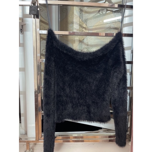 Áo len lông thỏ H&M sz Xs