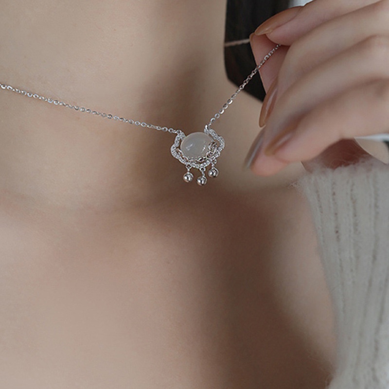 Vòng cổ Mặt Khóa An Toàn Đính Đá Ngọc Bích Thời Trang Cho Trẻ Em