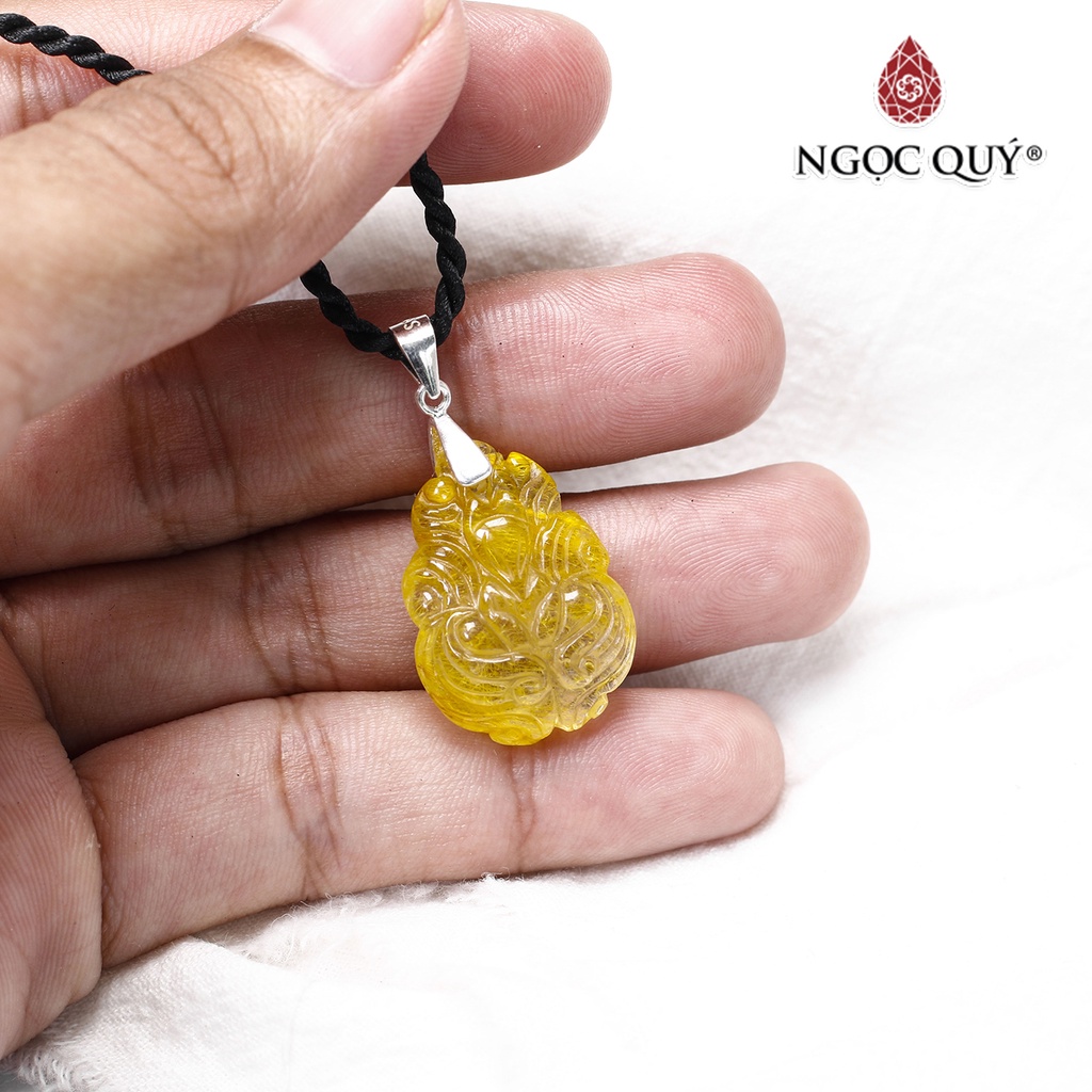 Mặt dây chuyền nữ hoàng hồ ly TA tóc vàng - Ngọc Quý