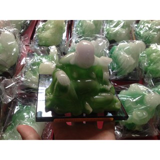 Nước hoa tượng phật Di Lặc