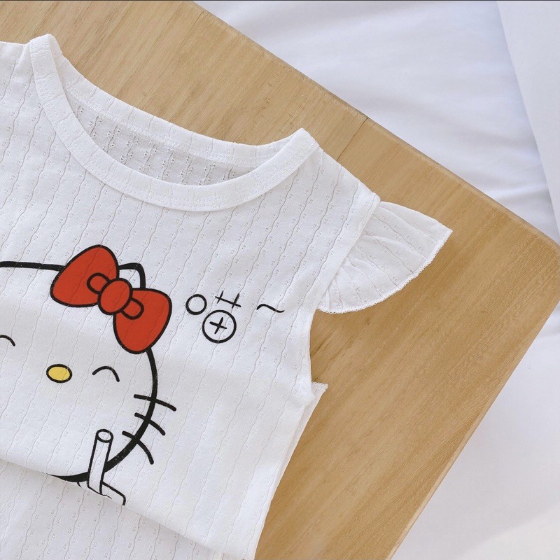 Bộ quần áo Hello Kitty siêu mát cho bé