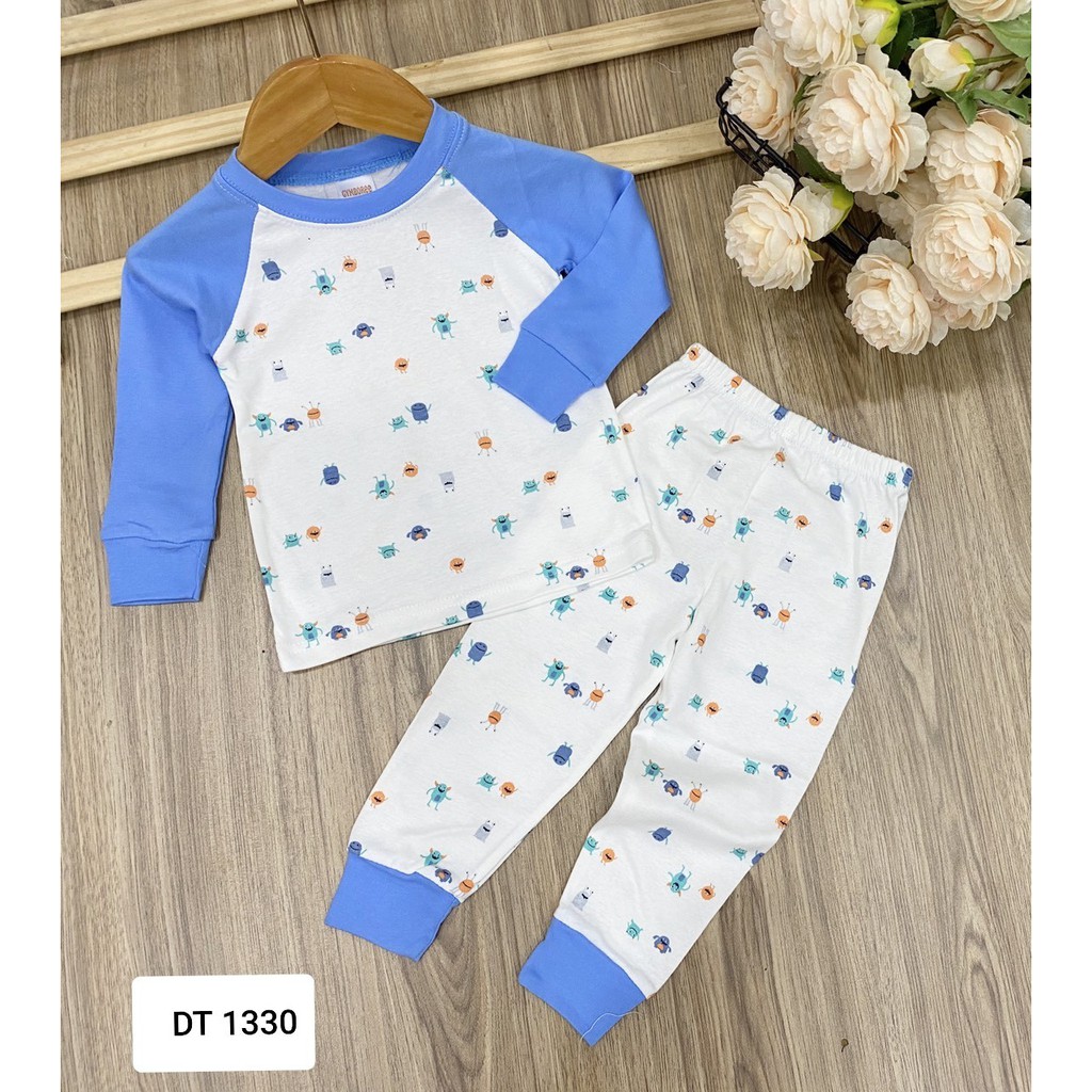 Set đồ bộ Carter's