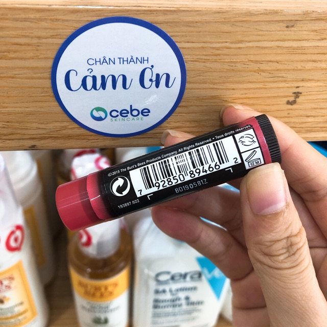 Son dưỡng có màu Burt's Bees Rose Tinted Lip Balm