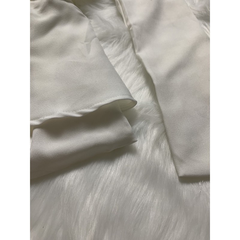 Áo blazer Hàn trắng 2hand 99k lên form đẹp.