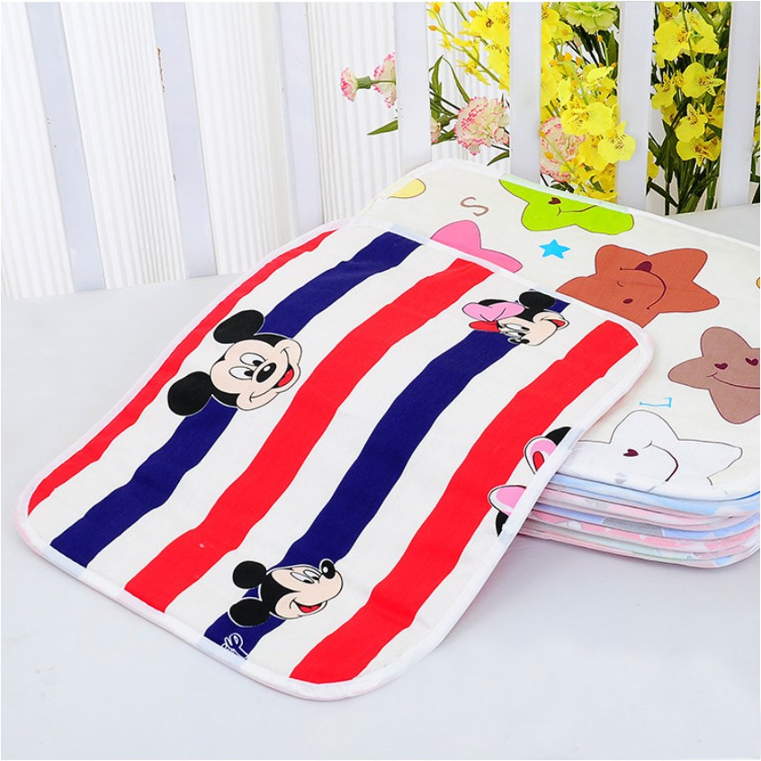 [Mã BMBAU50 giảm 7% đơn 99K] Tấm lót chống thấm BABYUP đa năng, thoáng khí, an toàn cho bé. Size 30 x 40 cm.