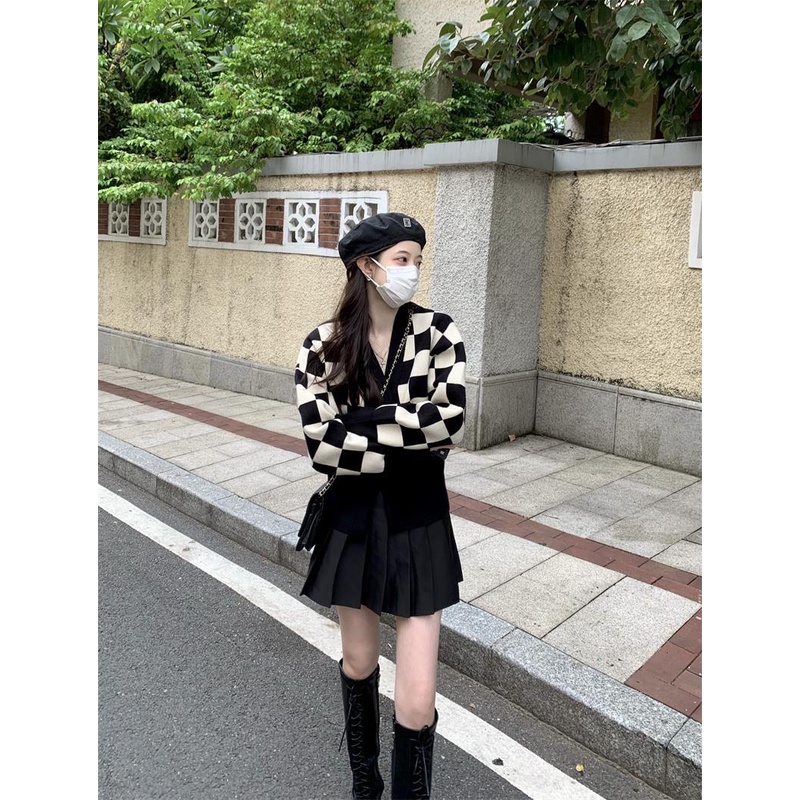 Áokhoác cardigan ngắn cổ chữ V phong cách Hàn Quốc