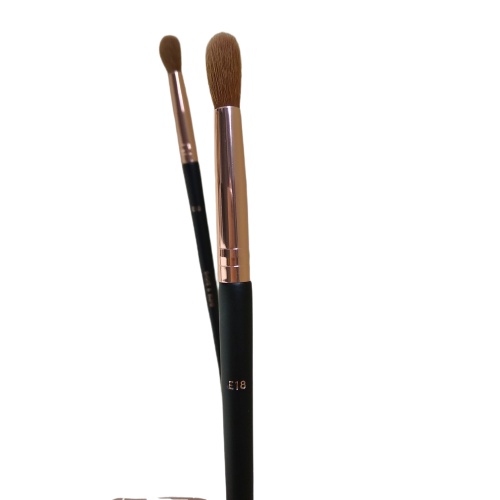 Cọ Tán Phấn Mắt Mosky Vacosi Smoke &amp; Blend Brush E18 - cọ trang điểm kiểu bo tròn và lông cọ mềm mại