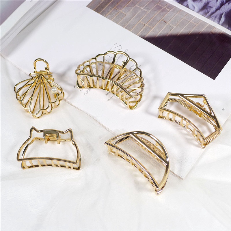 Kẹp tóc răng cưa đính hạt giả ngọc trai