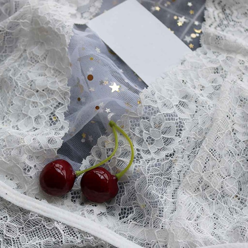 Áo ngực cổ chữ V phối ren kiểu dáng quyến rũ