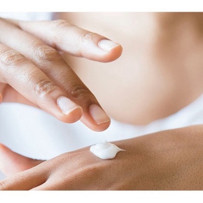 [Chính hãng] Kem dưỡng mềm mịn da tay móng tay chiết xuất từ Nha đam LANA Hand Cream 80g