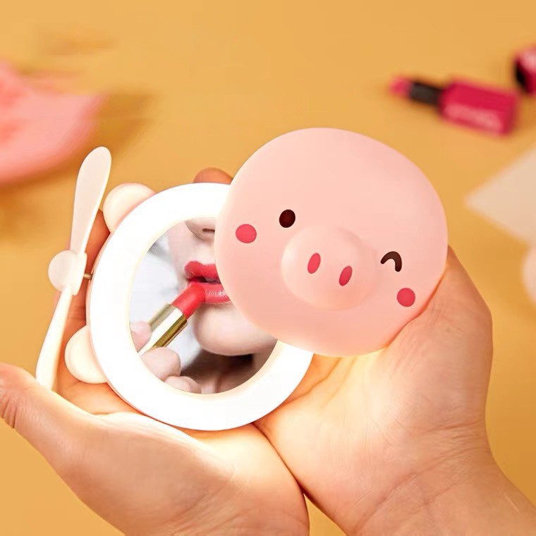 Gương Trang Điểm Mini Bỏ Túi Có Đèn Led Và Quạt Make Up Trang Điểm Dễ Thương Hình Heo Màu Hồng!