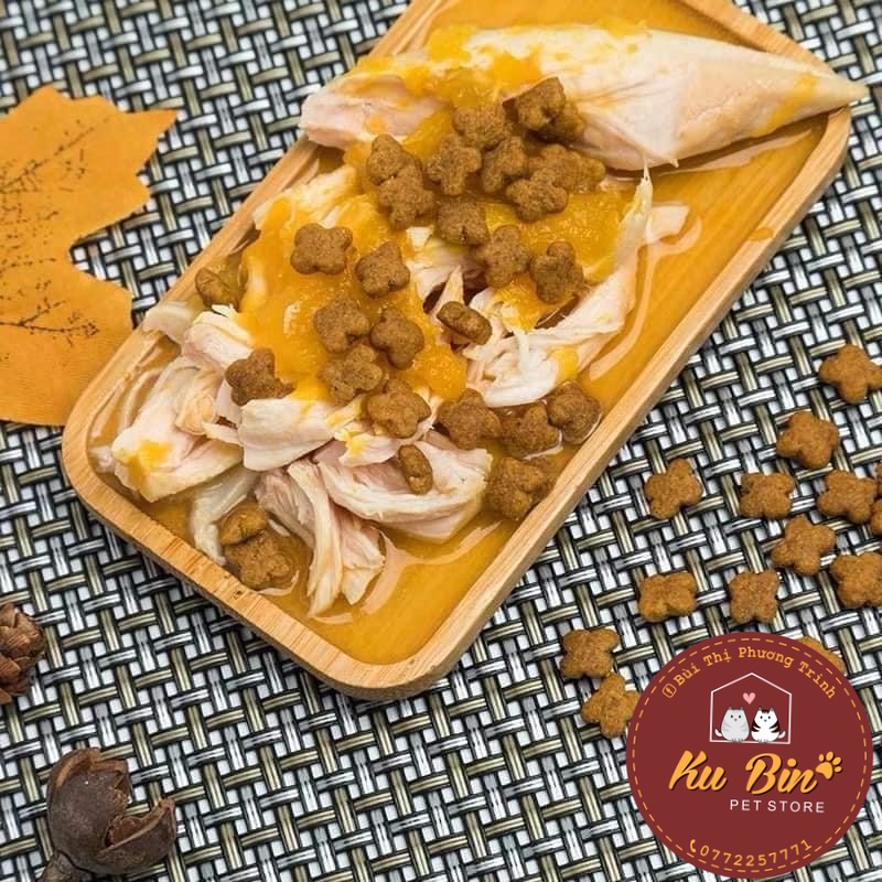 ￼ỨC GÀ HẤP SỮA DÊ SỐT BÍ ĐỎ ĂN LIỀN CHO CHÓ MÈO 50G (SNACK THƯỞNG MÈO ĂN VẶT)