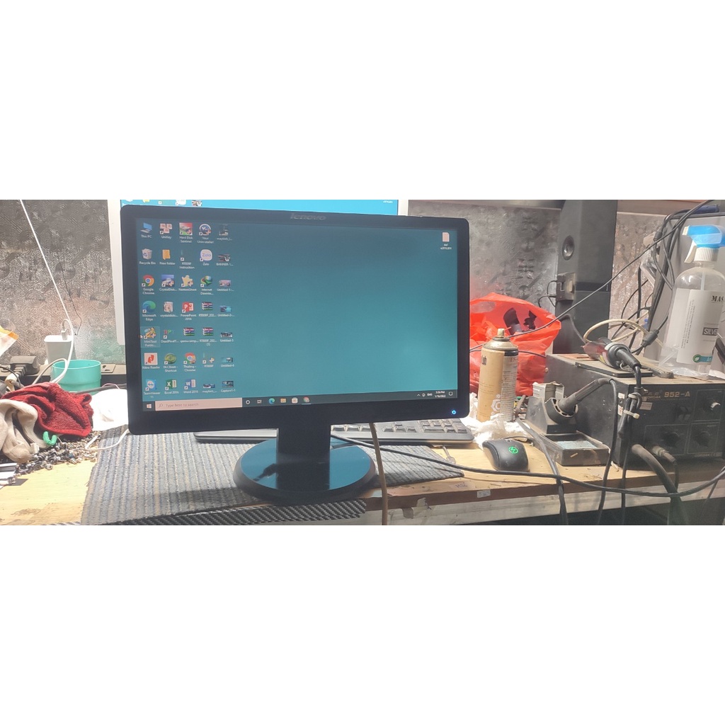 Màn hình máy tính17 19 20 dùng văn phòng siêu đẹp kèm đủ dây cáp vga và dây cắm nguồn