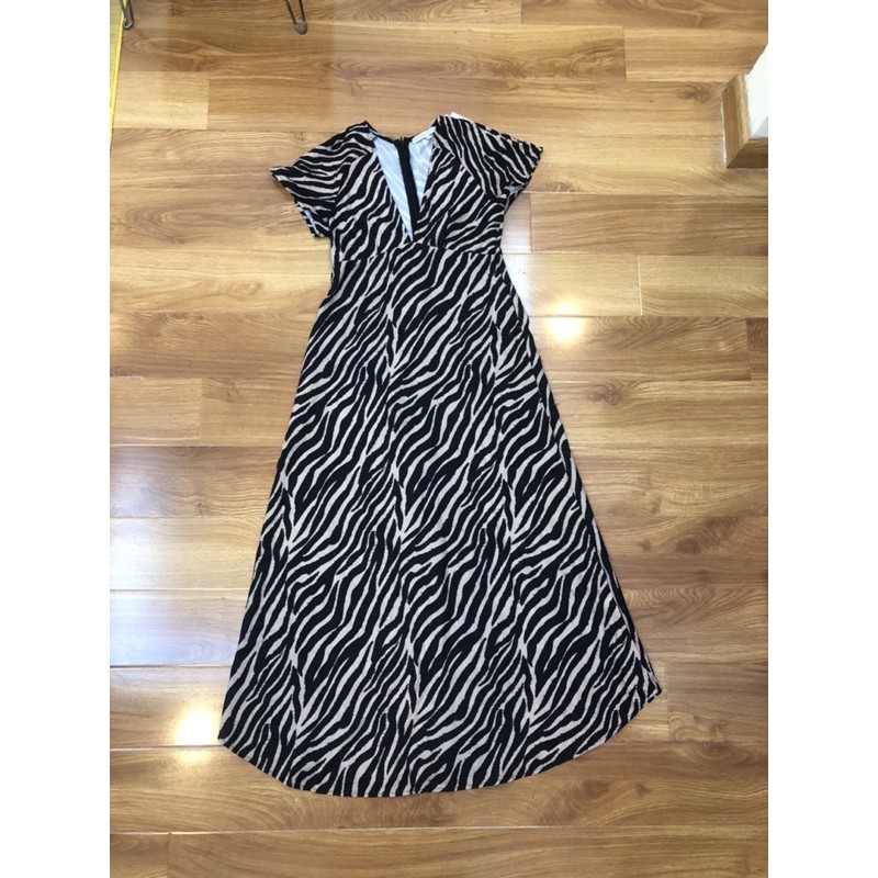 Đầm maxi cổ V ngực NEW