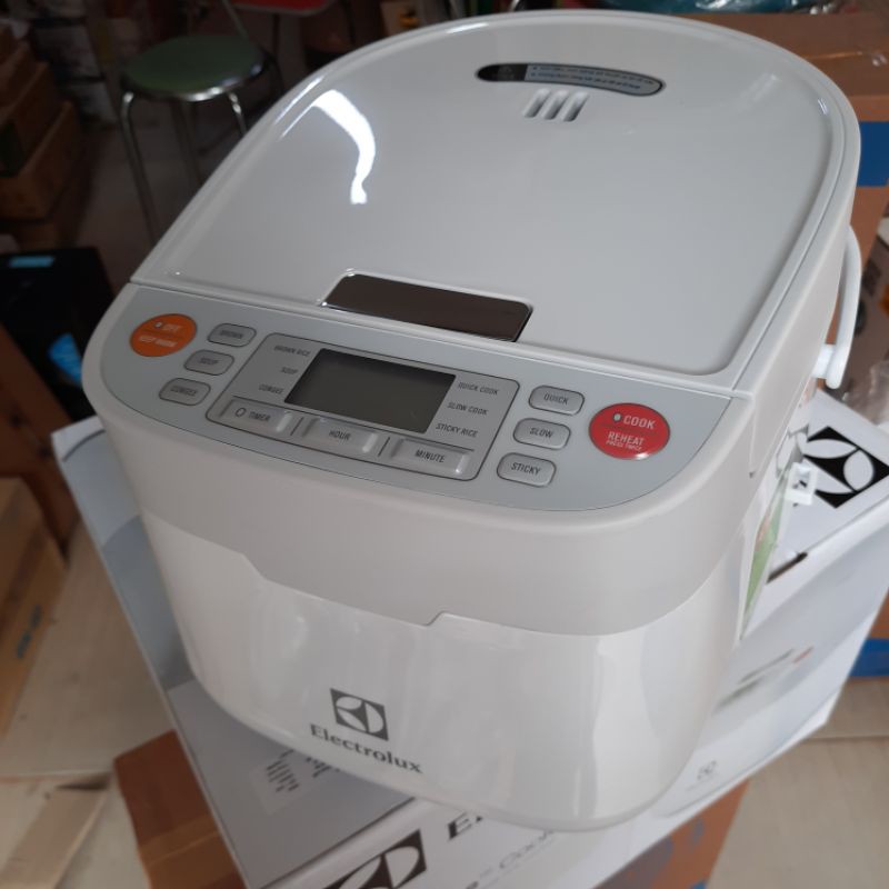 NỒI CƠM ĐIỆN TỬ Electrolux 1,2 Lít ( model : ERC6503W )