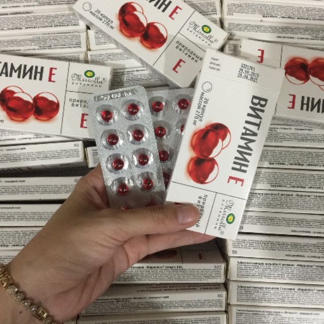 Bán sỉ vitamin e đỏ nga dạng vỉ (hộp 20 viên)