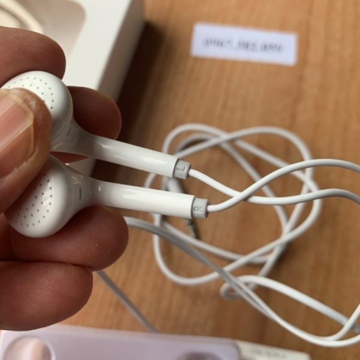 Tai nghe Oppo chính hãng R19 chân tròn  3.5mm có micro đàm thoại, nghe hay