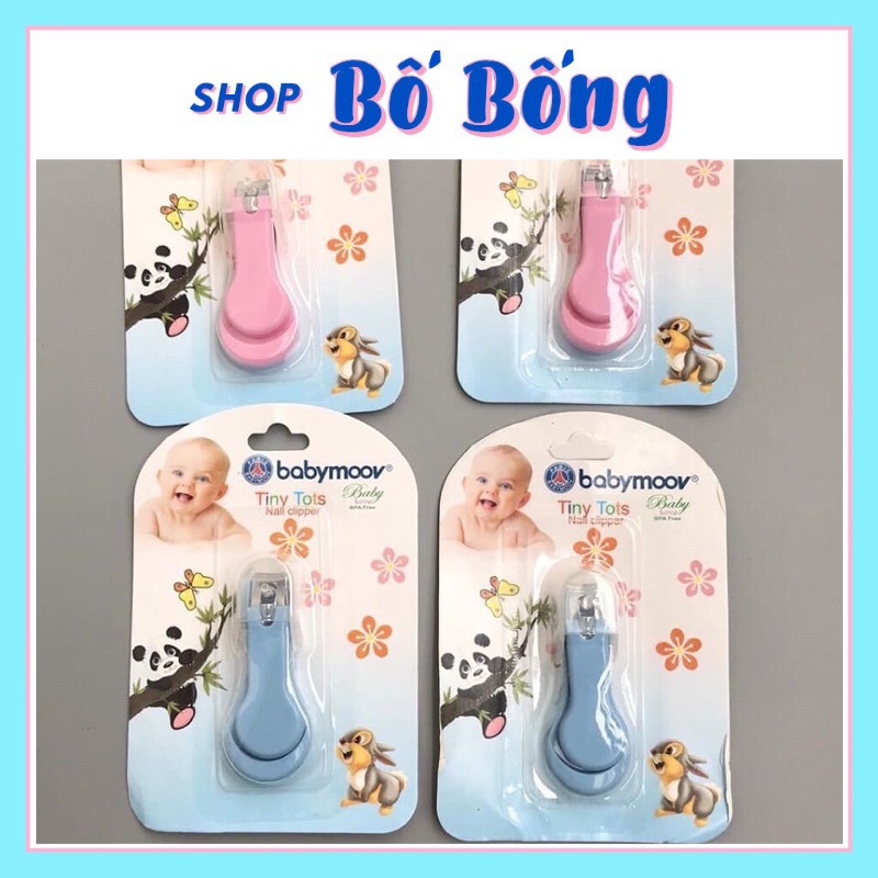 Bấm móng tay cho bé shop bố bống