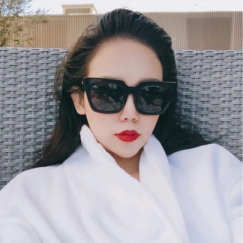 [Mã FARSSTGRE giảm 5K đơn bất kỳ] ❌CỰC SỐC❌MẮT KÍNH V VIỀN VÀNG NAM NỮ HÀN QUỐC CAO CẤP TRÒNG POLAROID XỊN | BigBuy360 - bigbuy360.vn