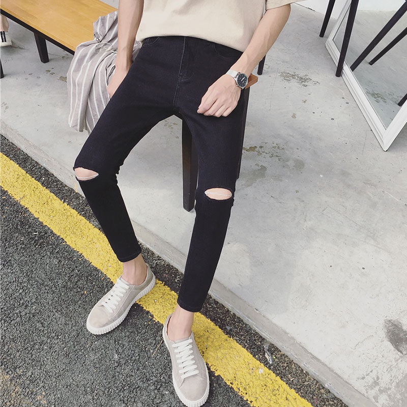 Quần jean nam vải bò rách gối dáng trẻ