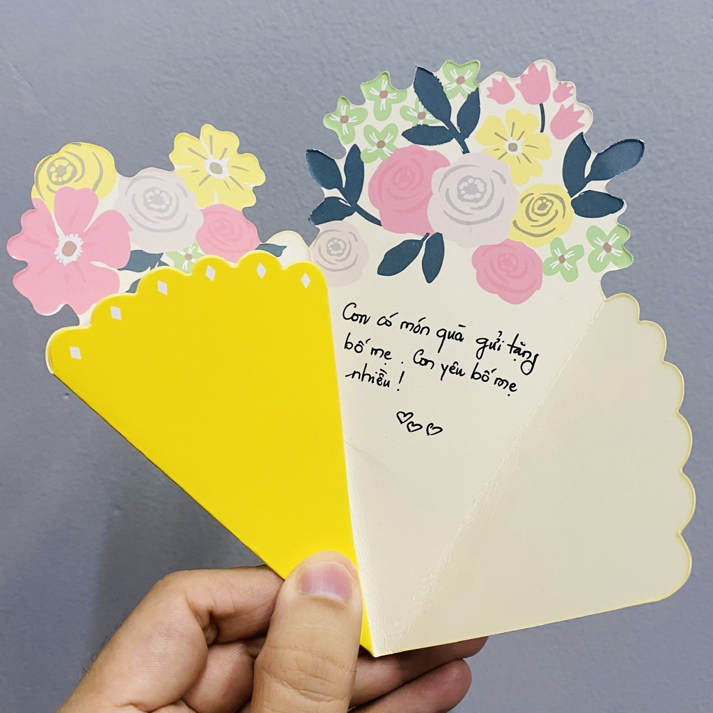 Thiệp giấy Thiệp 3D Gấp lại thành bó hoa LK05 Có dòng chữ "Especially For U" và 3 màu để lựa chọn Size 15x8.5cm