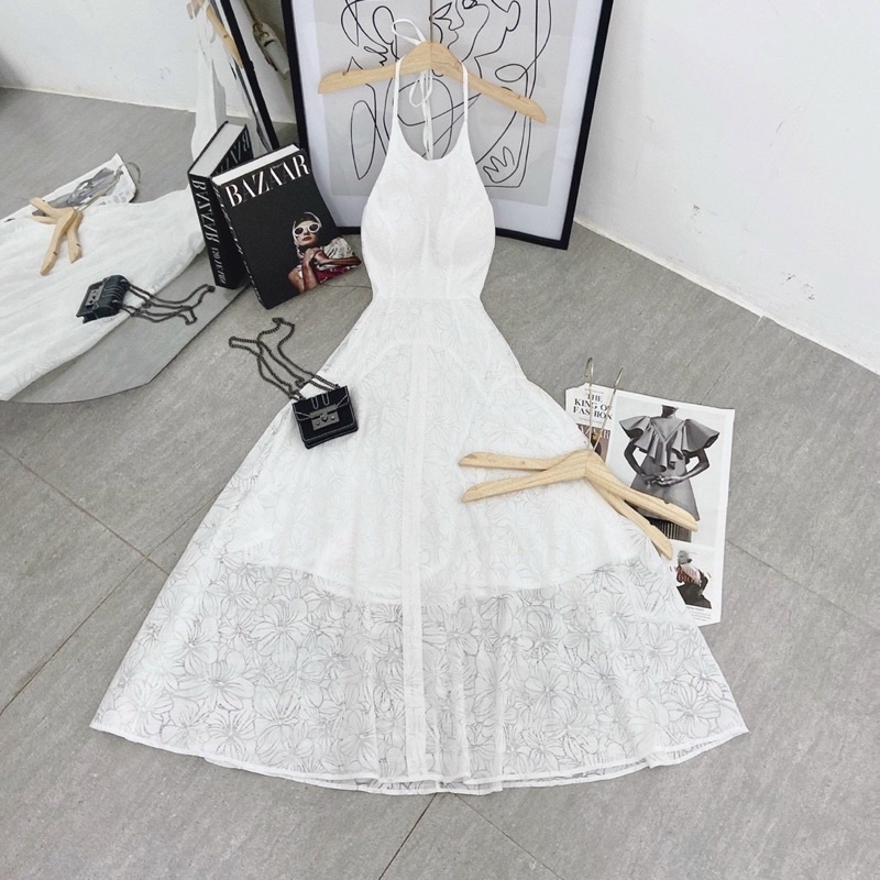 Váy yếm hoa nổi