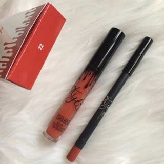 SON KYLIE AUTH CÓ BILL