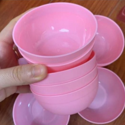 Bát nhựa dẻo trộn mặt nạ