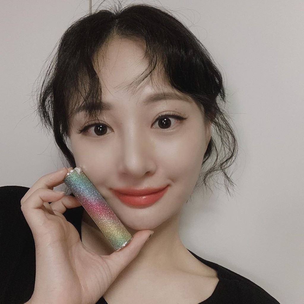 [Hot Trend] Son Dưỡng Đổi Màu YNM Rainbow Honey Lip Balm