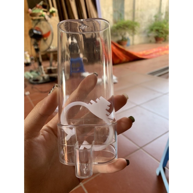 CÓNG UỐNG NƯỚC CHO CHIM CẢNH