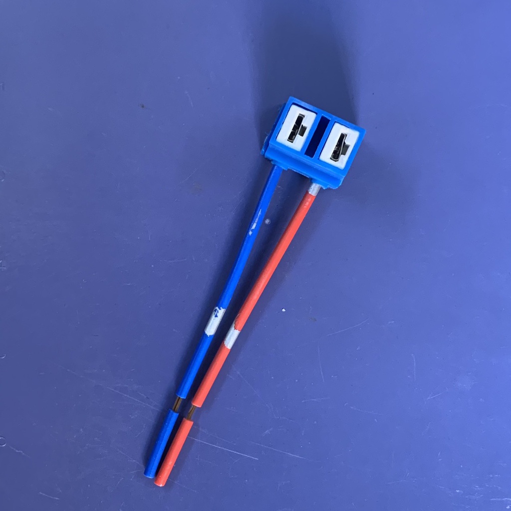 Đuôi Đèn Pha Sương Mù Chân H7 Gắn Cho Xe Ô Tô