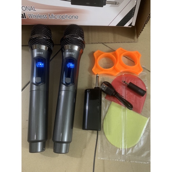 Micro đa năng 2 mic bs022, tay mic dùng pin sạc