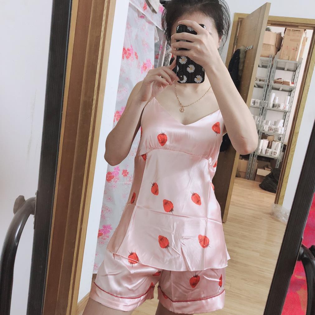 Bộ ngủ đùi và váy ngủ hoạ tiết dâu, hoạ tiết trái tim