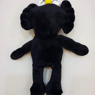 Gấu bông kaws CGV