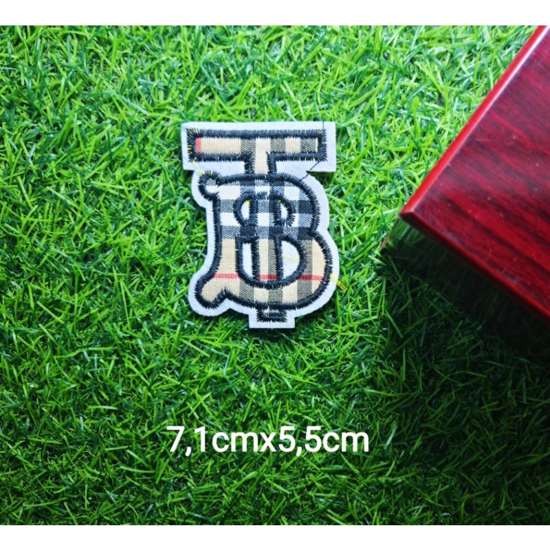 Sticker Thêu Ủi Hình B U R B E R R Y Các Loại Cao Cấp MS72578