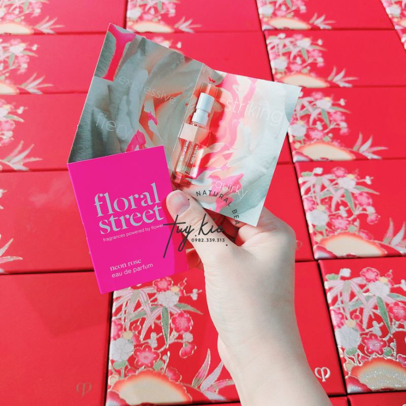 [ Vial 1.5ml ] Mẫu Thử Nước Hoa Floral Street Neon Rose EDP