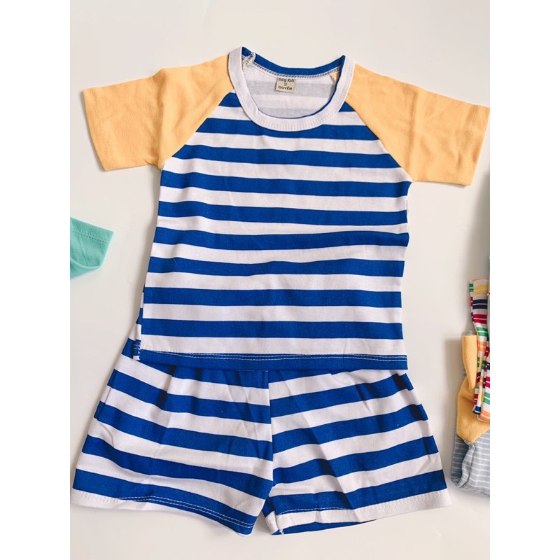 Bộ đùi cotton tay raplang cho bé trai đi học