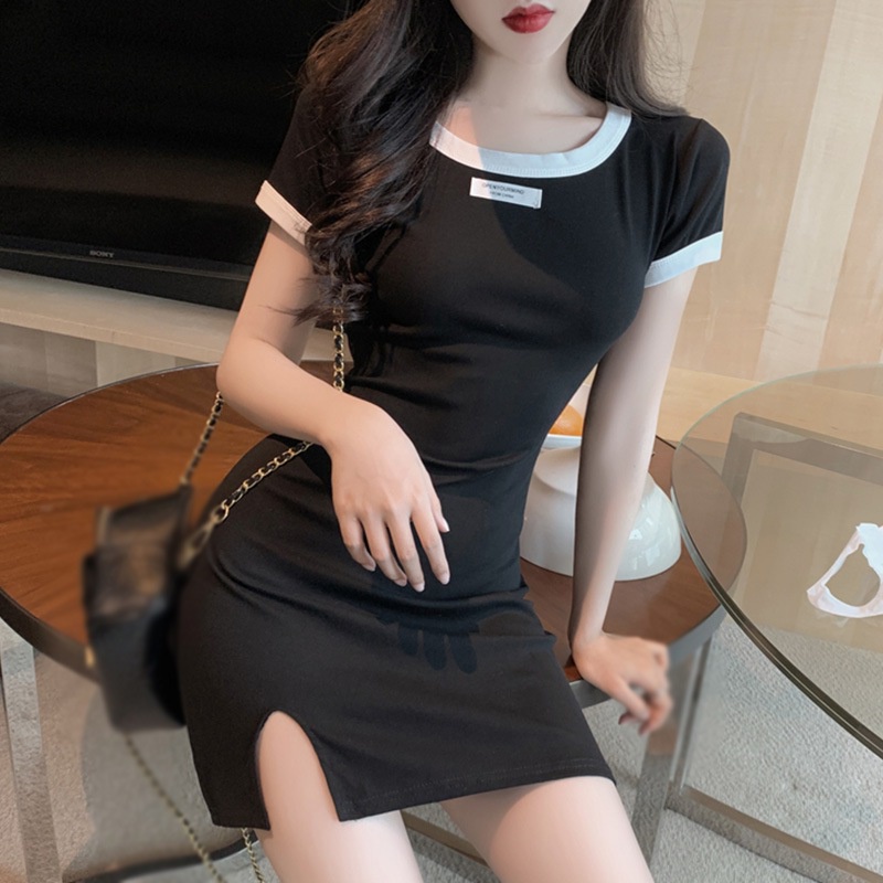 Đầm ôm cổ tròn xẻ tà thời trang Hàn Quốc