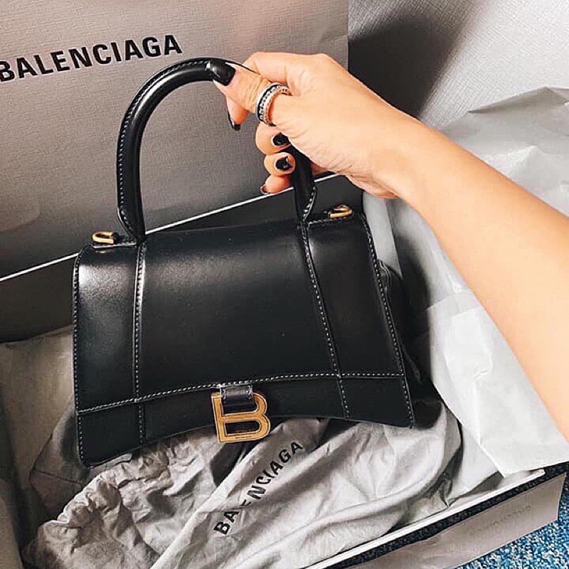 Túi chữ B size 20 sale xả kho giá sốc( không hộp)