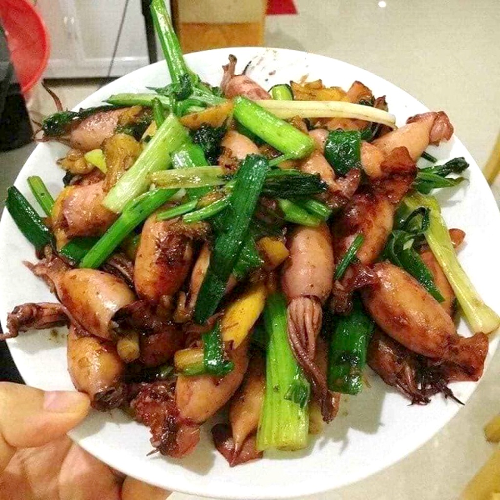 Mực Sim Trứng 1 Nắng hấp sơ khay 500g làm sạch thơm ngon - Ship Hỏa Tốc 1h Hà Nội