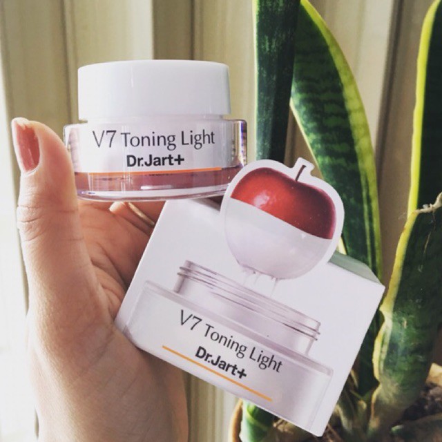Kem Dưỡng 💖FREESHIP💖 Kem Dưỡng V7 Toning Light 15ml sáng da chống lão hóa | BigBuy360 - bigbuy360.vn