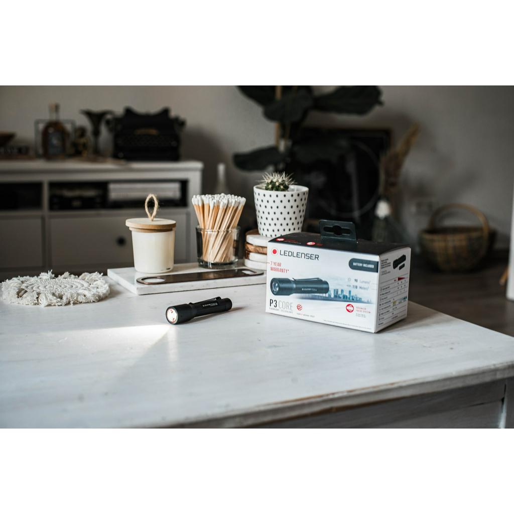 Đèn pin led cầm tay Ledlenser P3 Core, siêu tiện lợi cho những buổi picnic