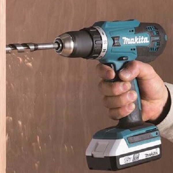 Máy khoan vặn vít MAKITA DF488DWE / 18V*2 1.5Ah