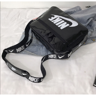 Túi Đeo Chéo Nike Chất Liệu Da Pu