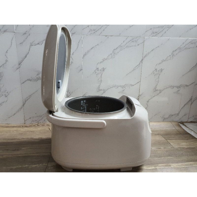 Nồi cơm cao tần IH Hitachi 1lit.