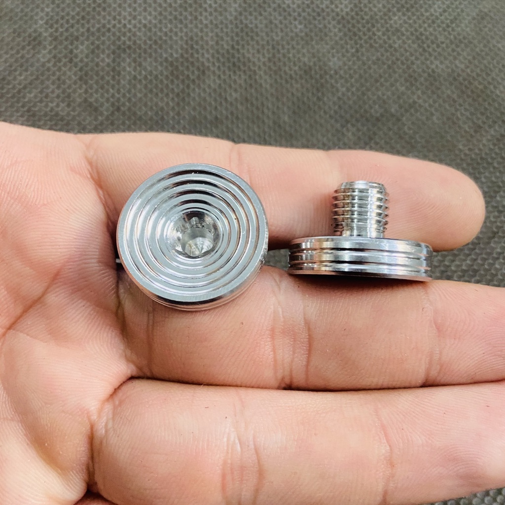 (1 con) Ốc chân kiếng inox mẫu thái 10 ly cho mọi loại xe