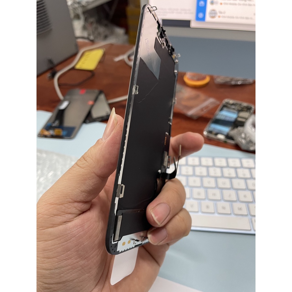 Màn 12/12pro zin ép kính tặng kèm bộ sửa thay thế.