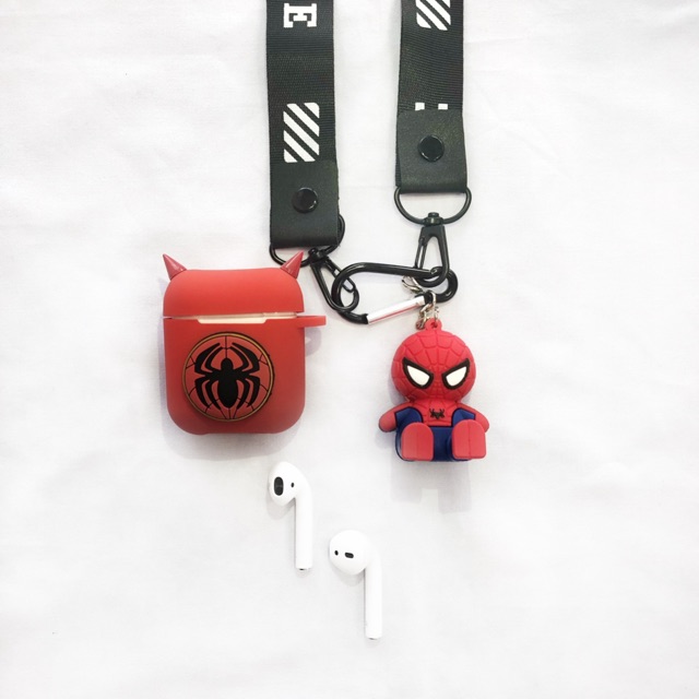 Combo ốp Airods nhện mông to Spider Man- Móc khoá chibi Spider Man kèm ốp silicon dẻo Airpods